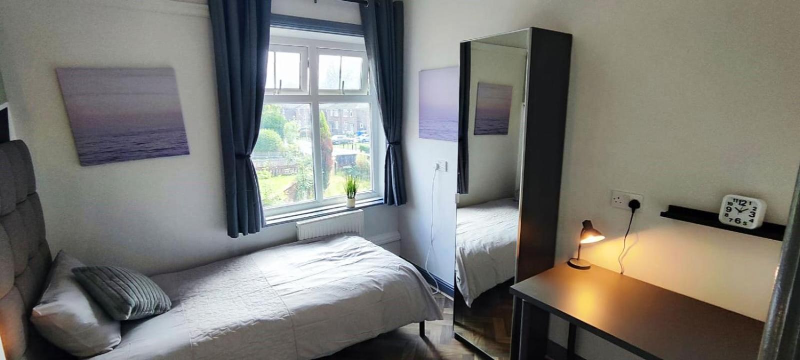 Gorton Mount Hotel Манчестер Екстер'єр фото